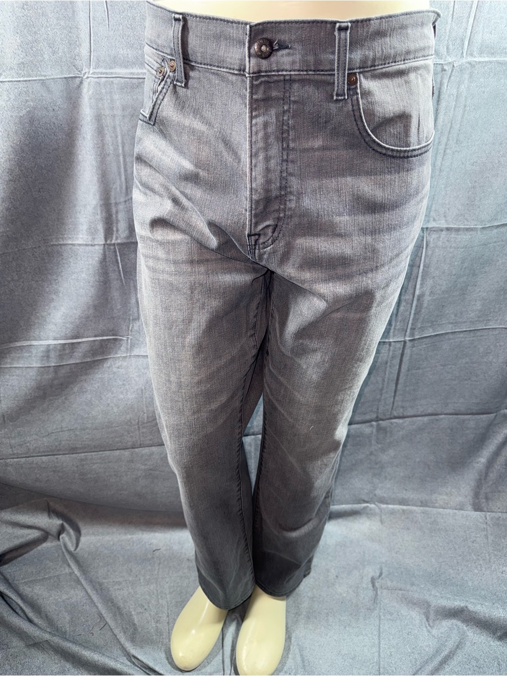 2980-Daniel Cremieux Men's Light Grey Straight Jeans
